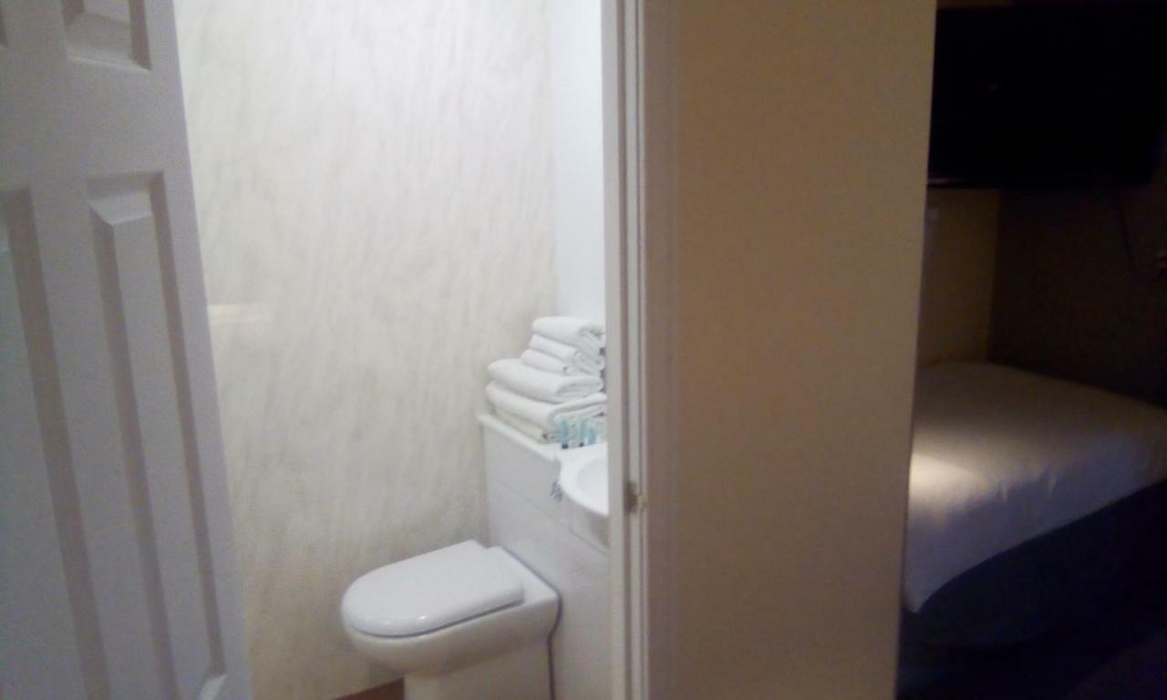דומפריס The Townhouse Accommodation מראה חיצוני תמונה